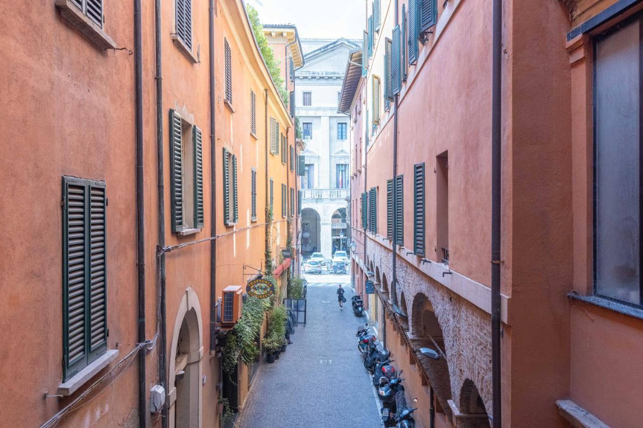 Simon, Bologna By Short Holidays Bolonha Exterior foto